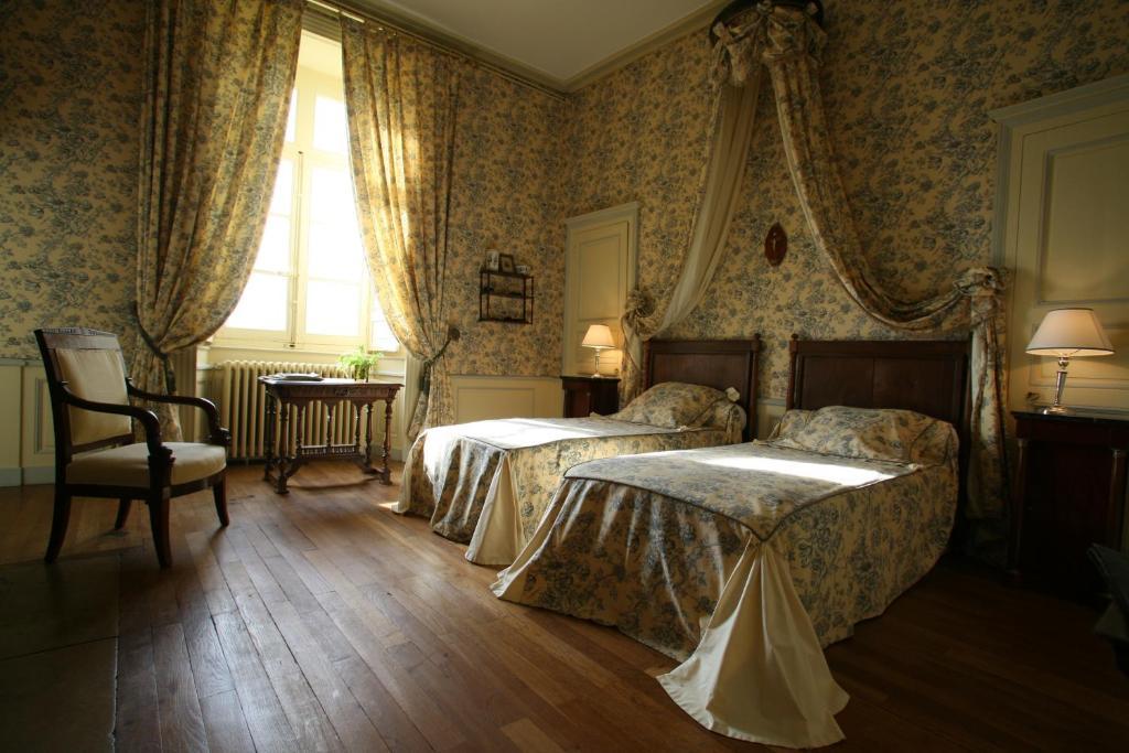 Chateau De Beaujeu Sens-Beaujeu Oda fotoğraf