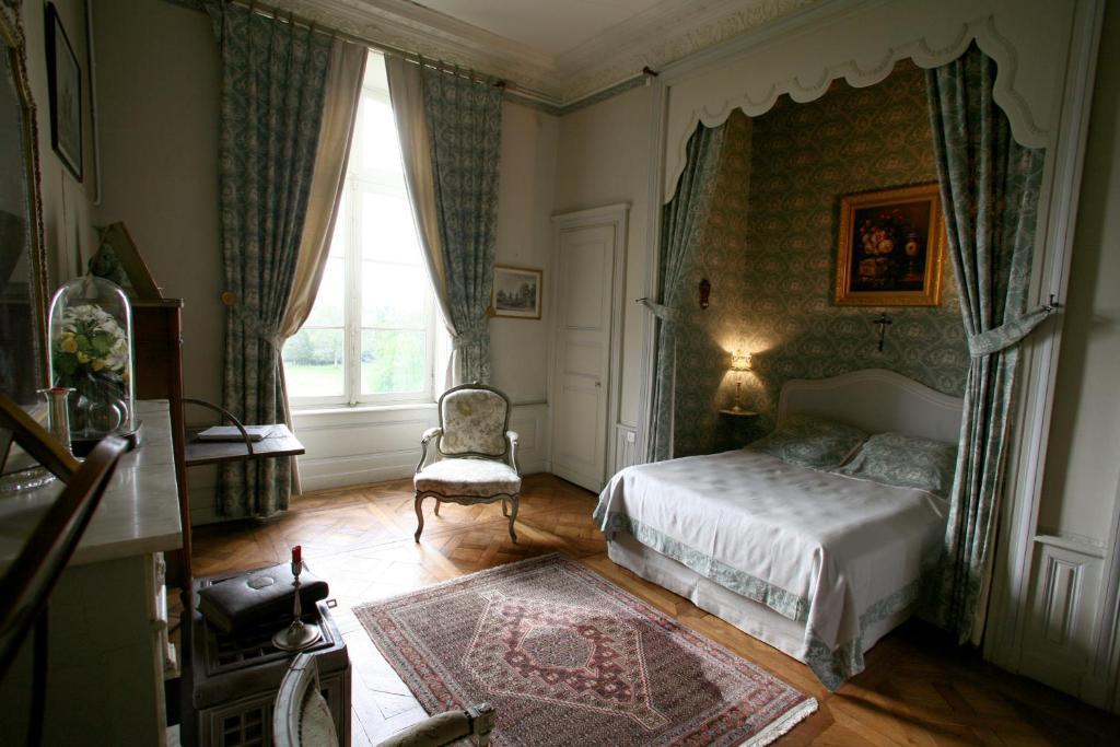 Chateau De Beaujeu Sens-Beaujeu Oda fotoğraf