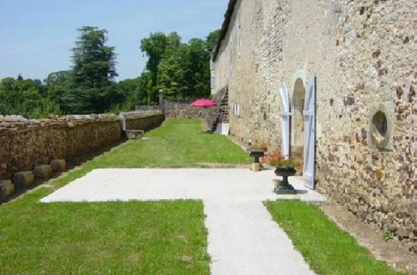 Chateau De Beaujeu Sens-Beaujeu Dış mekan fotoğraf